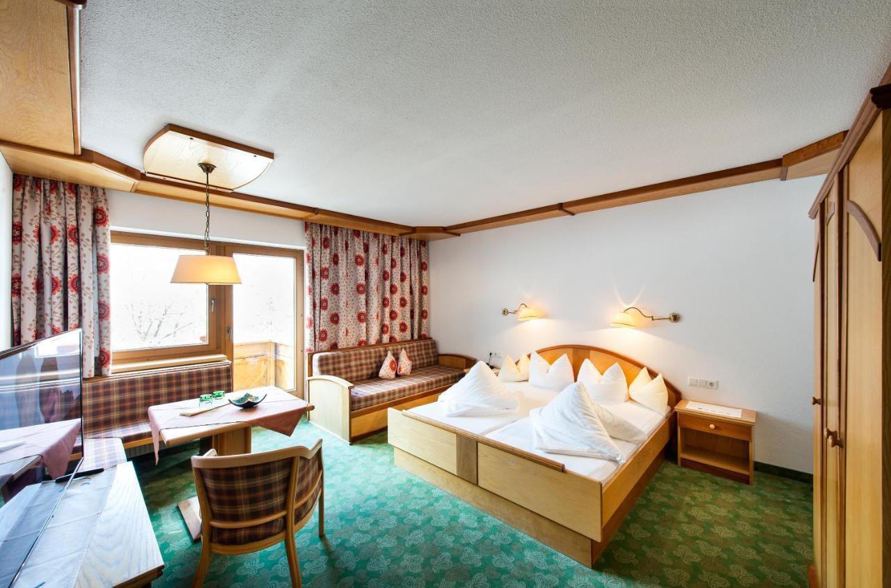 Huber Hotel Tramserhof Landeck Buitenkant foto